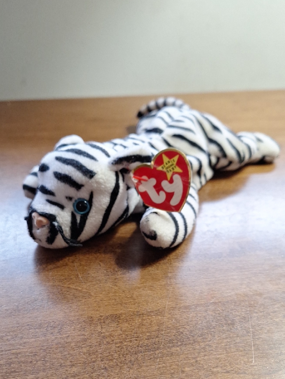 Blizzard Ty White Tiger Plush Beanie Baby with Black Stripes Blue Eyed Pink Nose